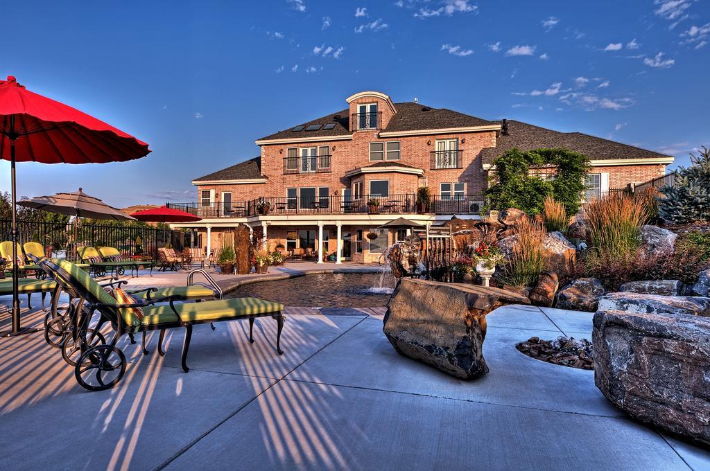 Cameo Heights Mansion And The Vine Fine Dining Restaurant Bed and Breakfast Touchet Εξωτερικό φωτογραφία