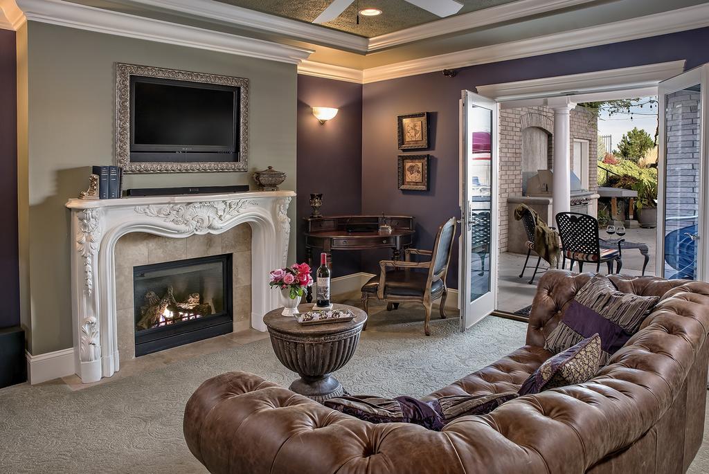 Cameo Heights Mansion And The Vine Fine Dining Restaurant Bed and Breakfast Touchet Εξωτερικό φωτογραφία