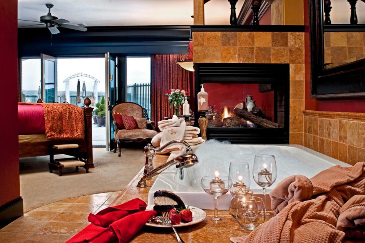 Cameo Heights Mansion And The Vine Fine Dining Restaurant Bed and Breakfast Touchet Εξωτερικό φωτογραφία