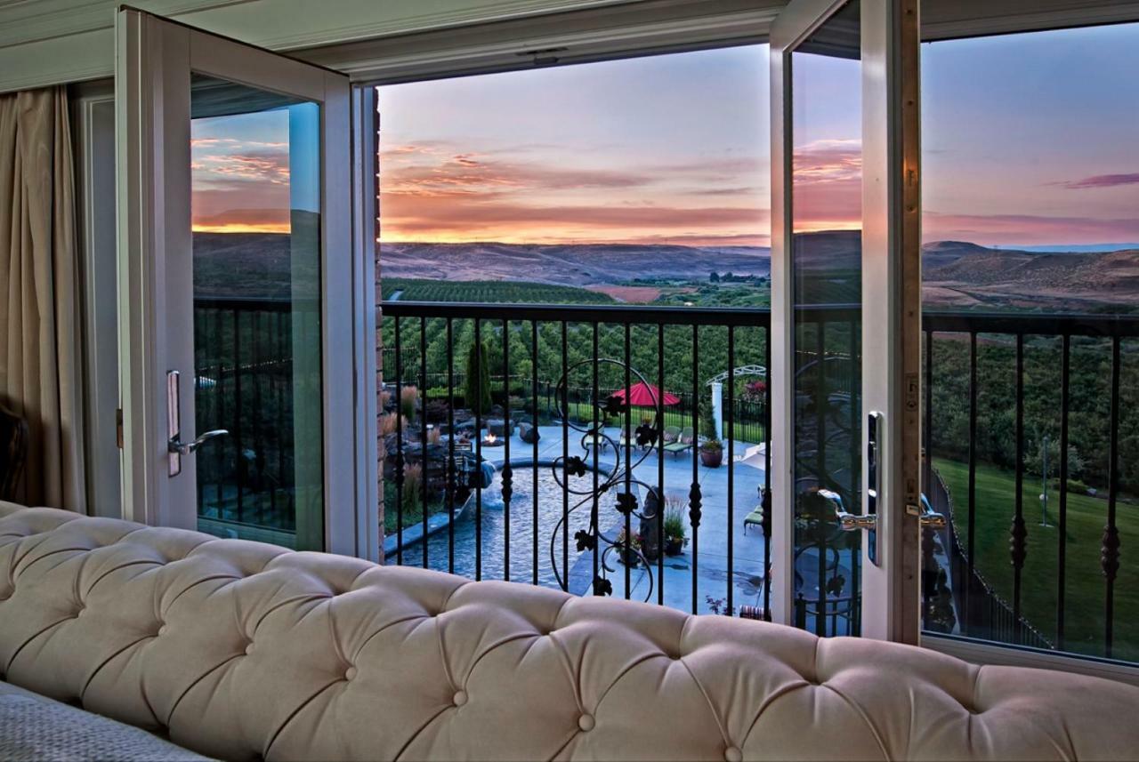 Cameo Heights Mansion And The Vine Fine Dining Restaurant Bed and Breakfast Touchet Εξωτερικό φωτογραφία
