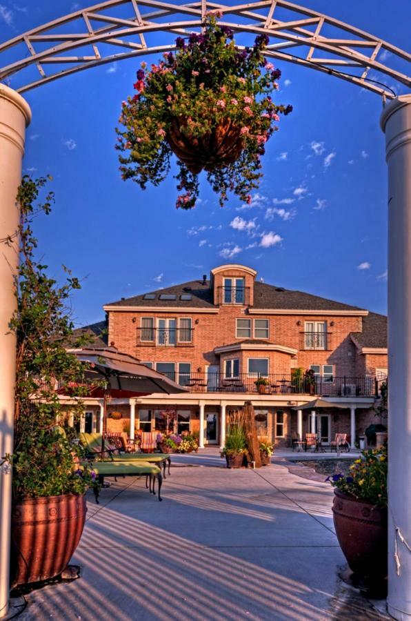 Cameo Heights Mansion And The Vine Fine Dining Restaurant Bed and Breakfast Touchet Εξωτερικό φωτογραφία