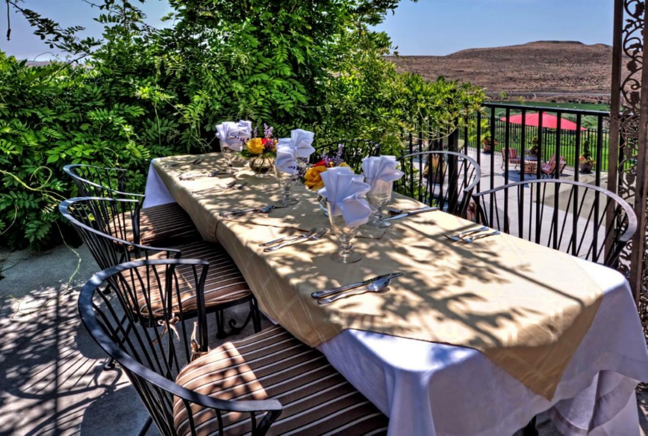 Cameo Heights Mansion And The Vine Fine Dining Restaurant Bed and Breakfast Touchet Εξωτερικό φωτογραφία